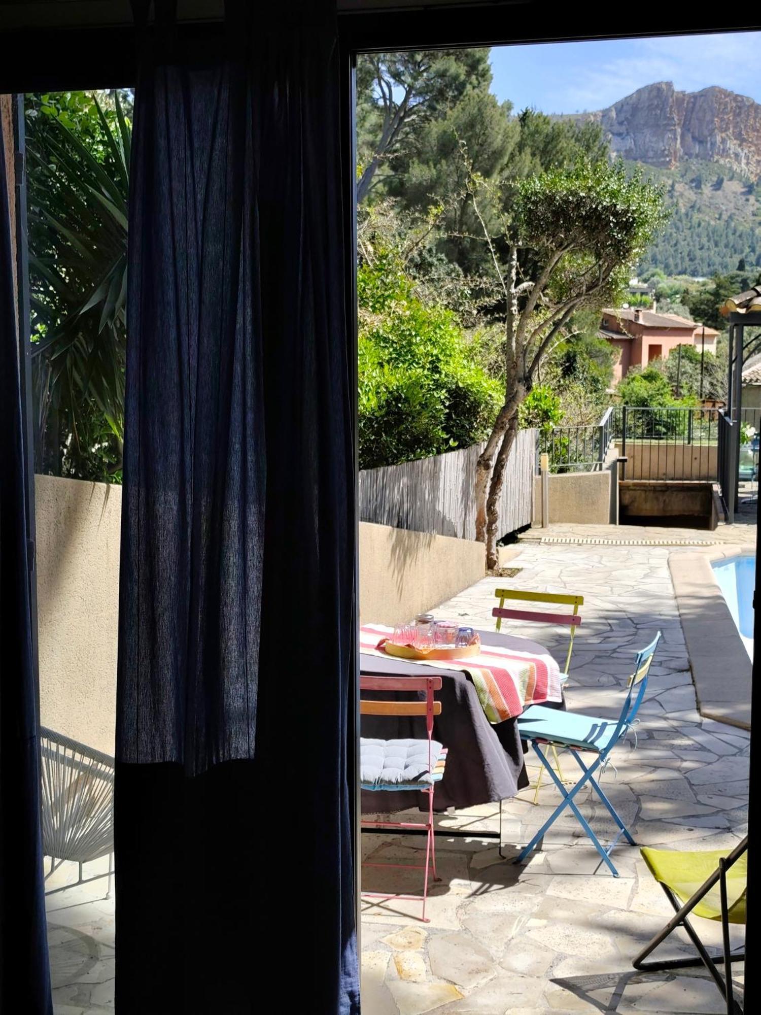 Boutique Hostel By Cassis Exteriör bild
